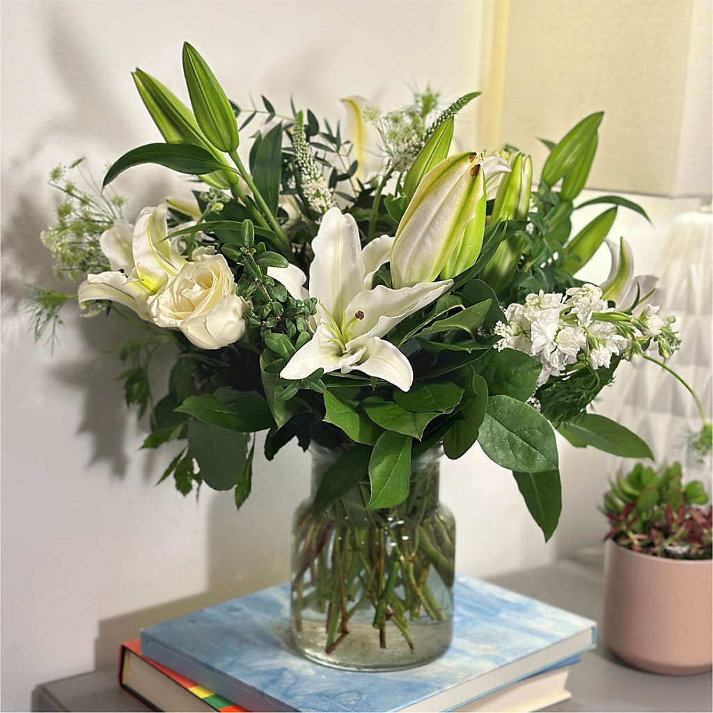 Alluring Elegance Bouquet – ALWAYS & FOREVER FLORAL, Delbarton WV
