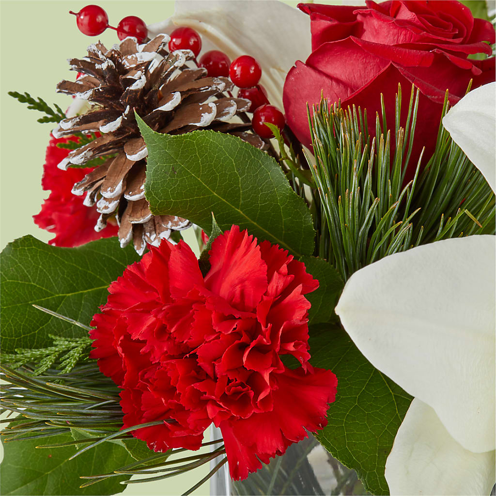 Glistening Icicles Bouquet – ALWAYS & FOREVER FLORAL, Delbarton WV